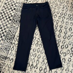 Lululemon Men’s ABC pants - Navy